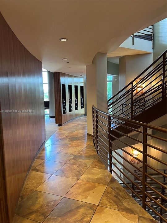 En Venta: $279,900 (1 camas, 2 baños, 954 Pies cuadrados)