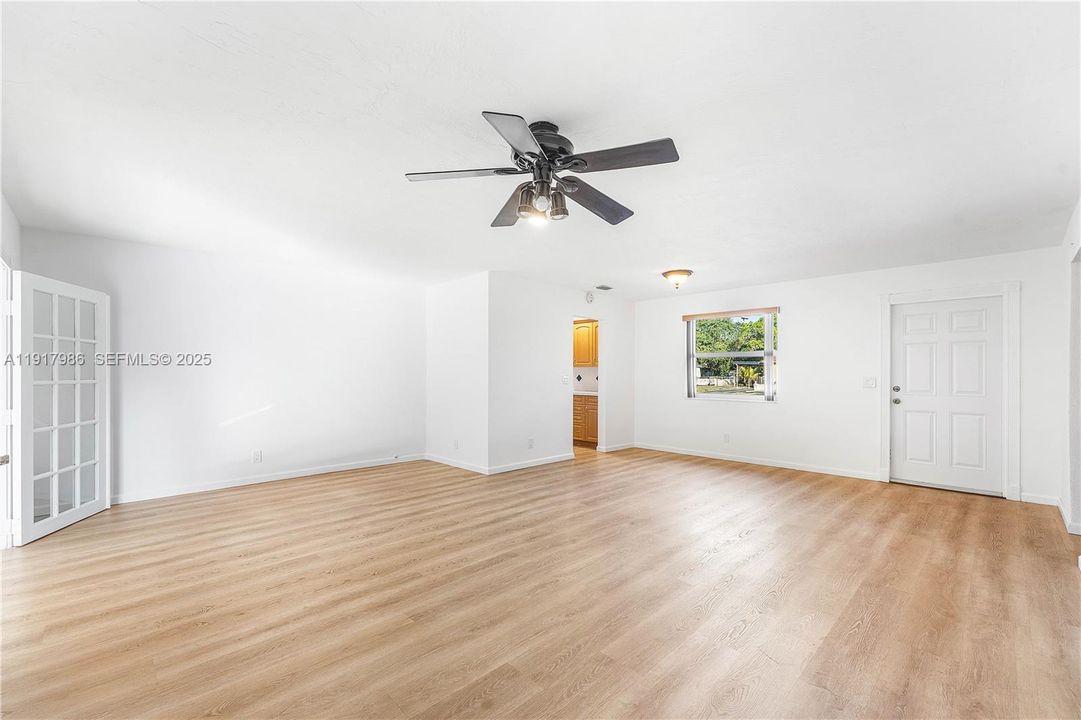 待售: $530,000 (3 贝兹, 2 浴室, 1612 平方英尺)