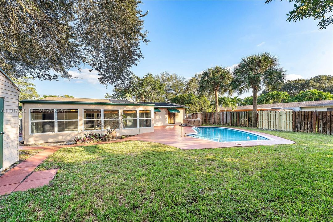 待售: $530,000 (3 贝兹, 2 浴室, 1612 平方英尺)