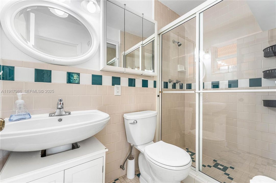 待售: $530,000 (3 贝兹, 2 浴室, 1612 平方英尺)