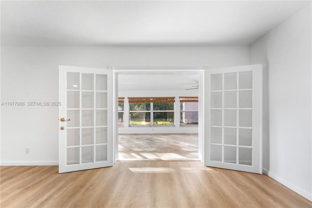 待售: $530,000 (3 贝兹, 2 浴室, 1612 平方英尺)