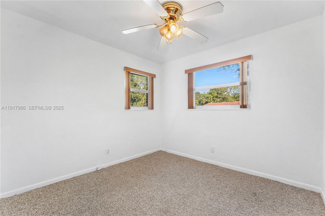 待售: $530,000 (3 贝兹, 2 浴室, 1612 平方英尺)