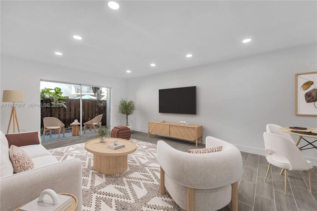 For Rent: $1,950 (1 beds, 1 baths, 707 Square Feet)