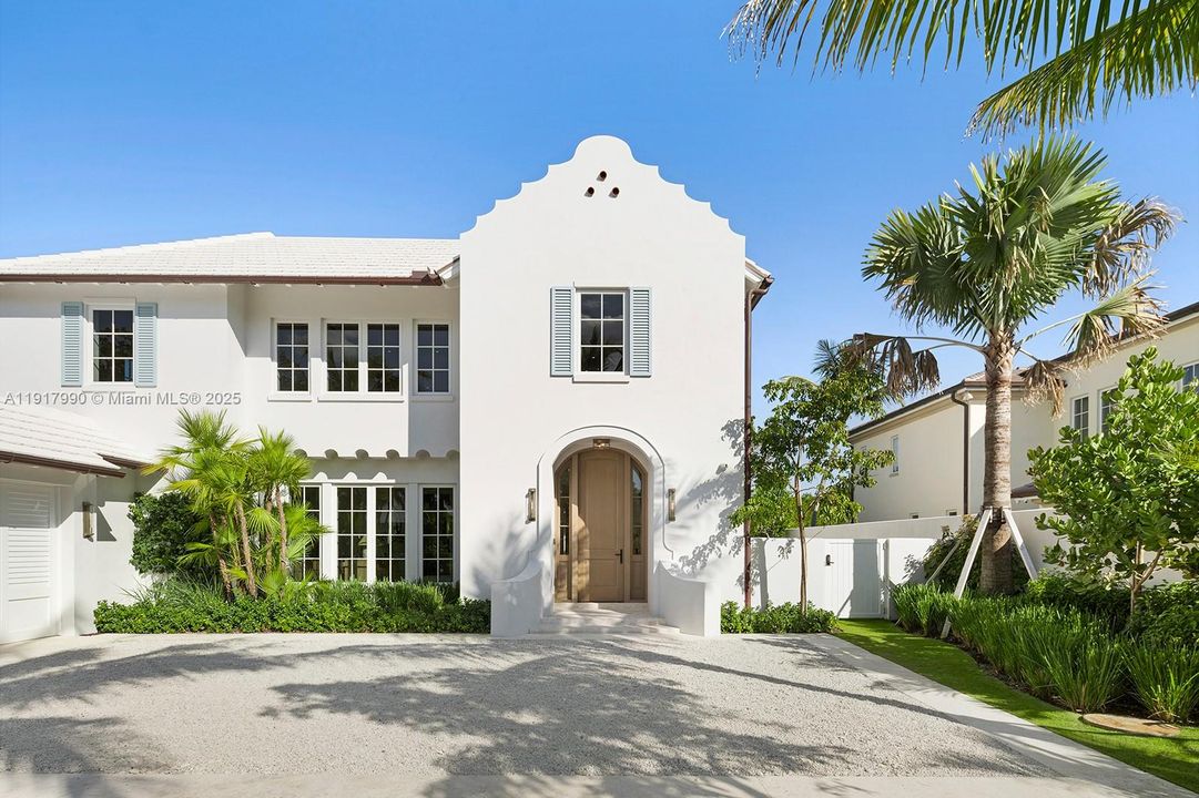 En Venta: $13,450,000 (4 camas, 4 baños, 4200 Pies cuadrados)