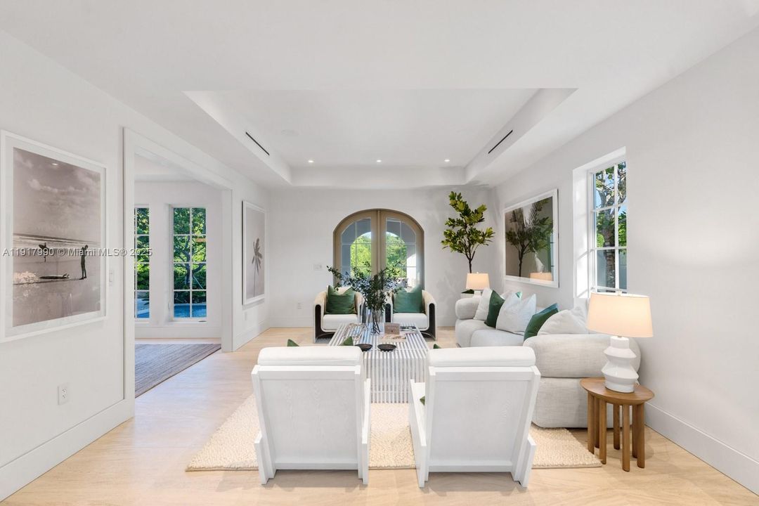 En Venta: $13,450,000 (4 camas, 4 baños, 4200 Pies cuadrados)