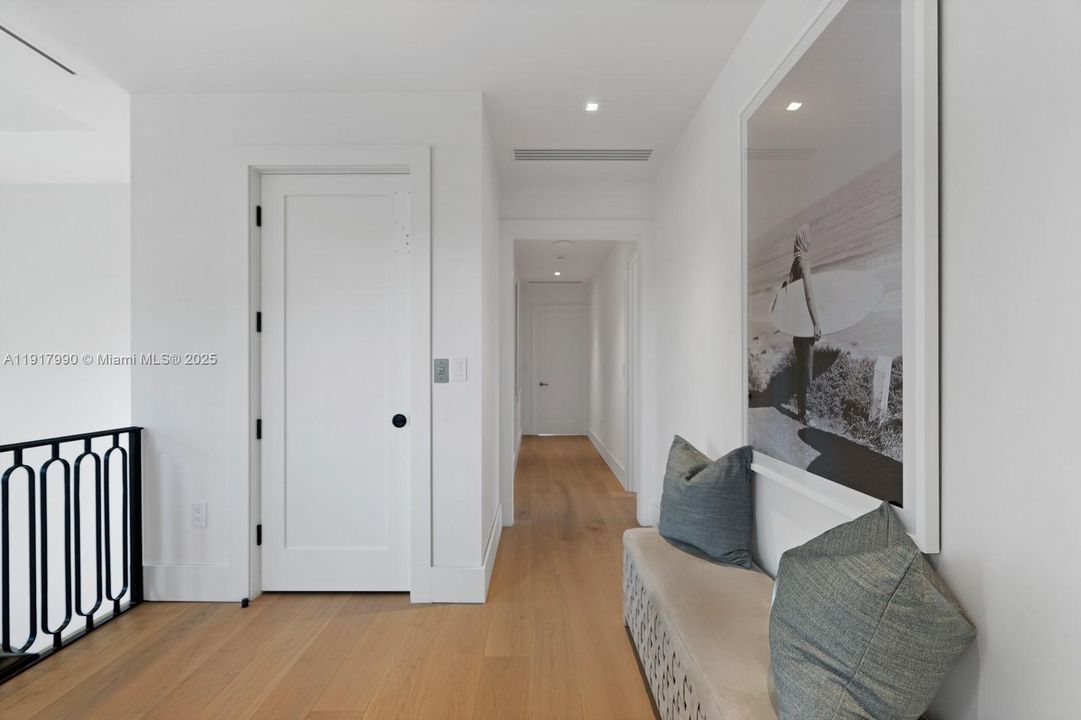 En Venta: $13,450,000 (4 camas, 4 baños, 4200 Pies cuadrados)