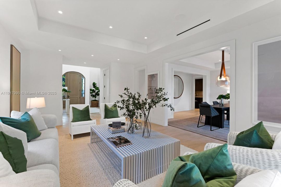 En Venta: $13,450,000 (4 camas, 4 baños, 4200 Pies cuadrados)