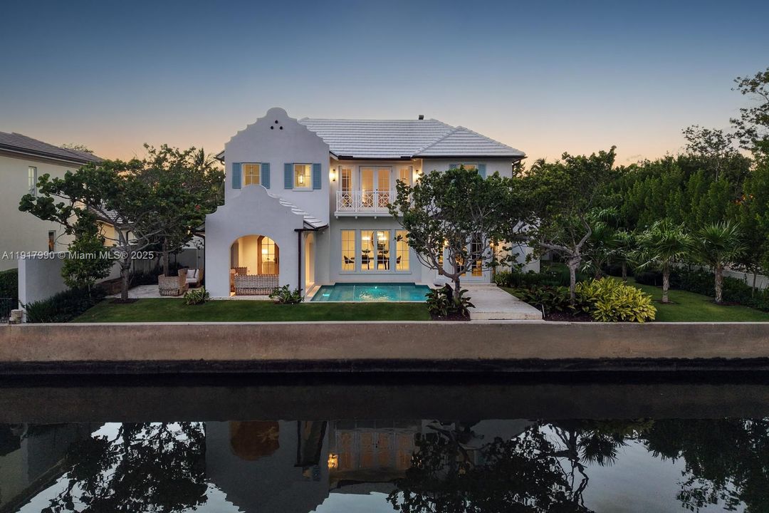 En Venta: $13,450,000 (4 camas, 4 baños, 4200 Pies cuadrados)