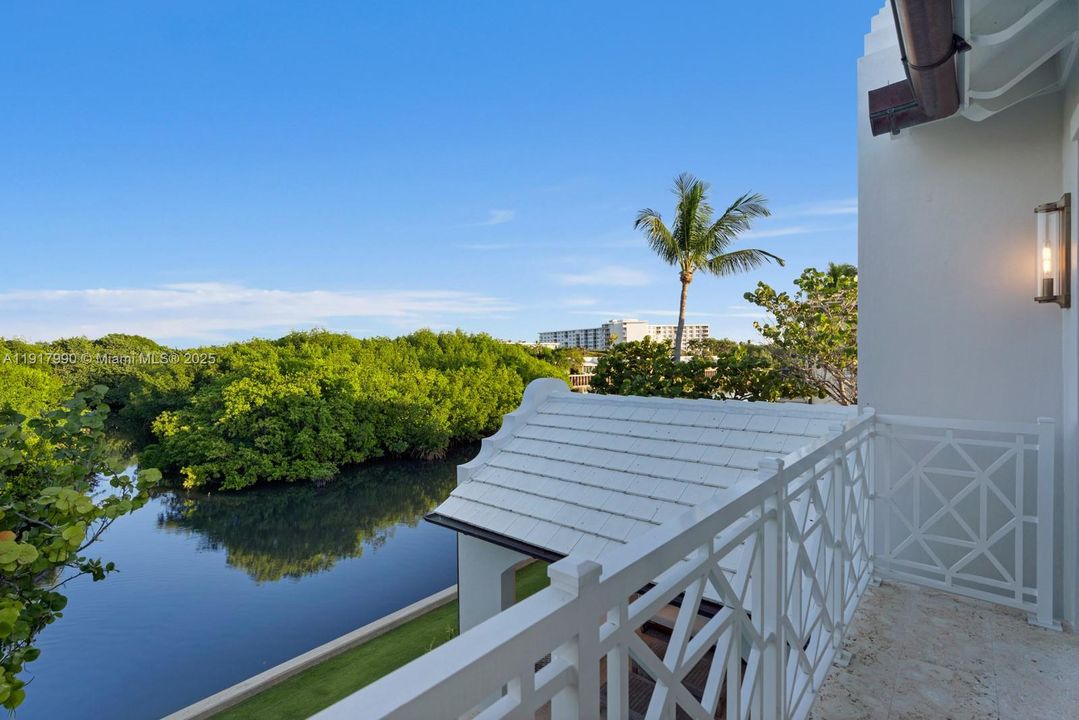 En Venta: $13,450,000 (4 camas, 4 baños, 4200 Pies cuadrados)