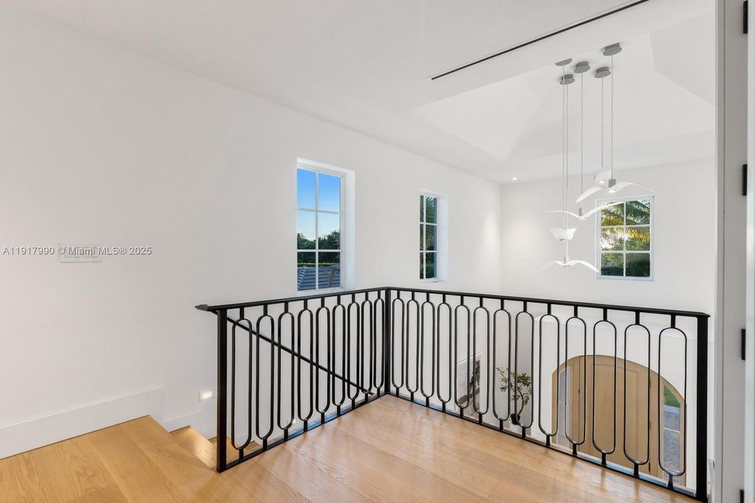 En Venta: $13,450,000 (4 camas, 4 baños, 4200 Pies cuadrados)