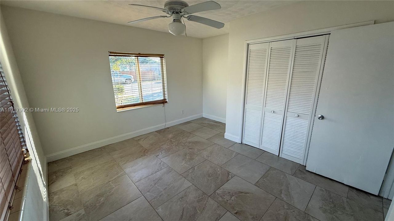 Под контрактом: $2,250 (2 спален, 1 ванн, 0 Квадратных фут)