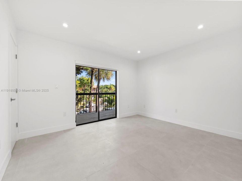 En Venta: $495,000 (3 camas, 2 baños, 1590 Pies cuadrados)