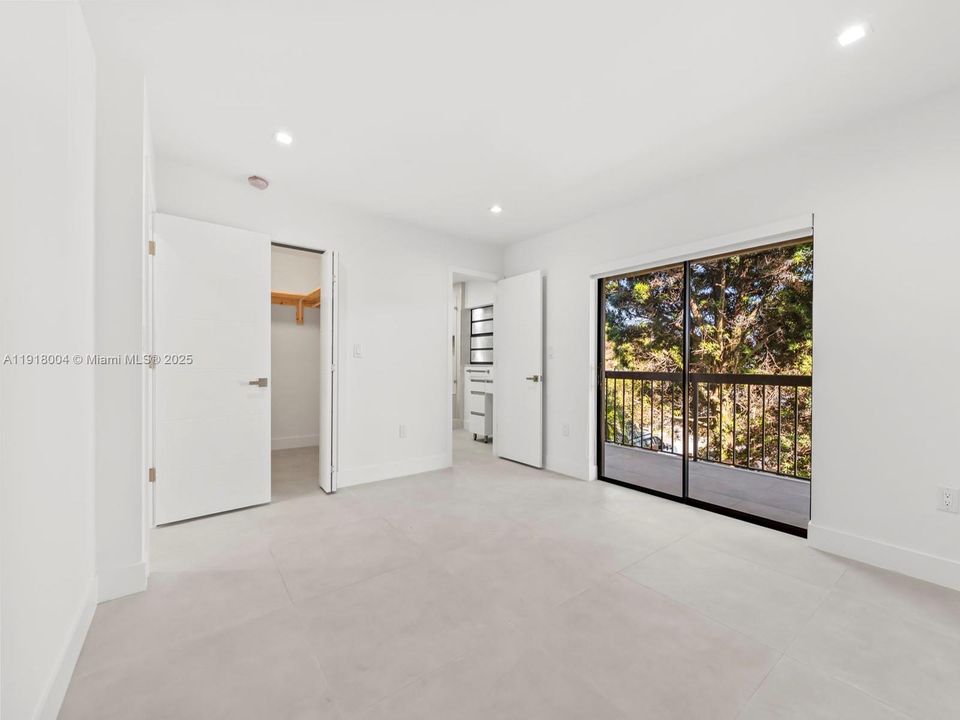 En Venta: $495,000 (3 camas, 2 baños, 1590 Pies cuadrados)