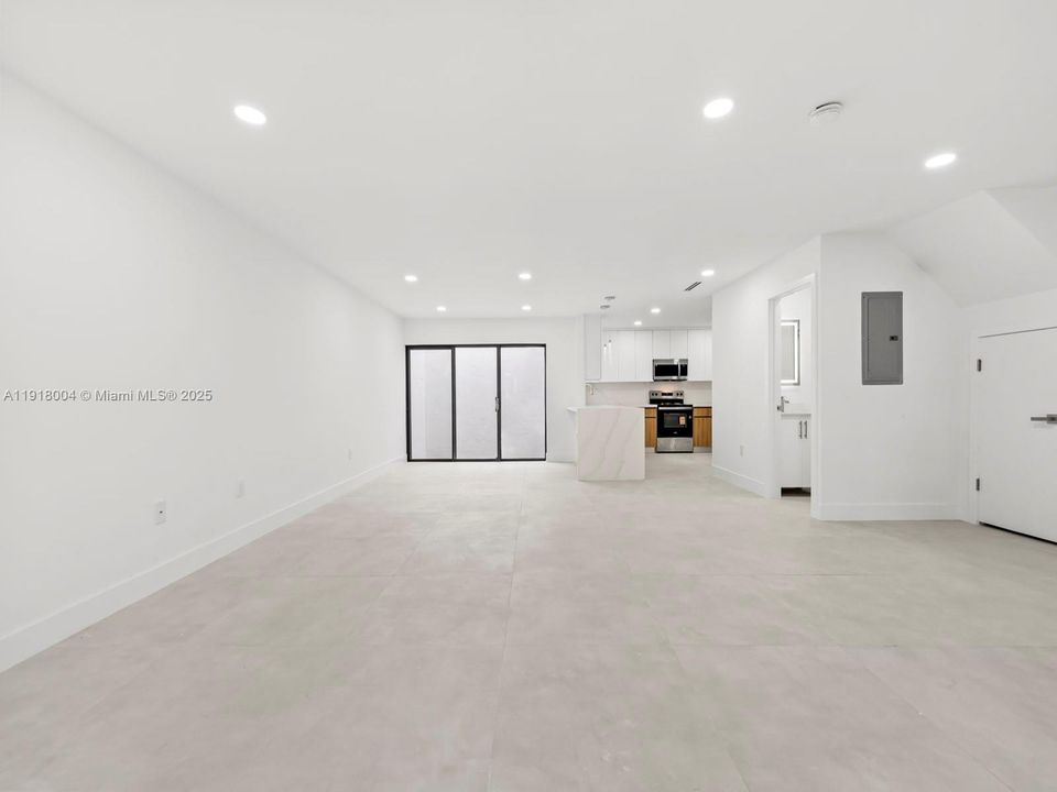 En Venta: $495,000 (3 camas, 2 baños, 1590 Pies cuadrados)