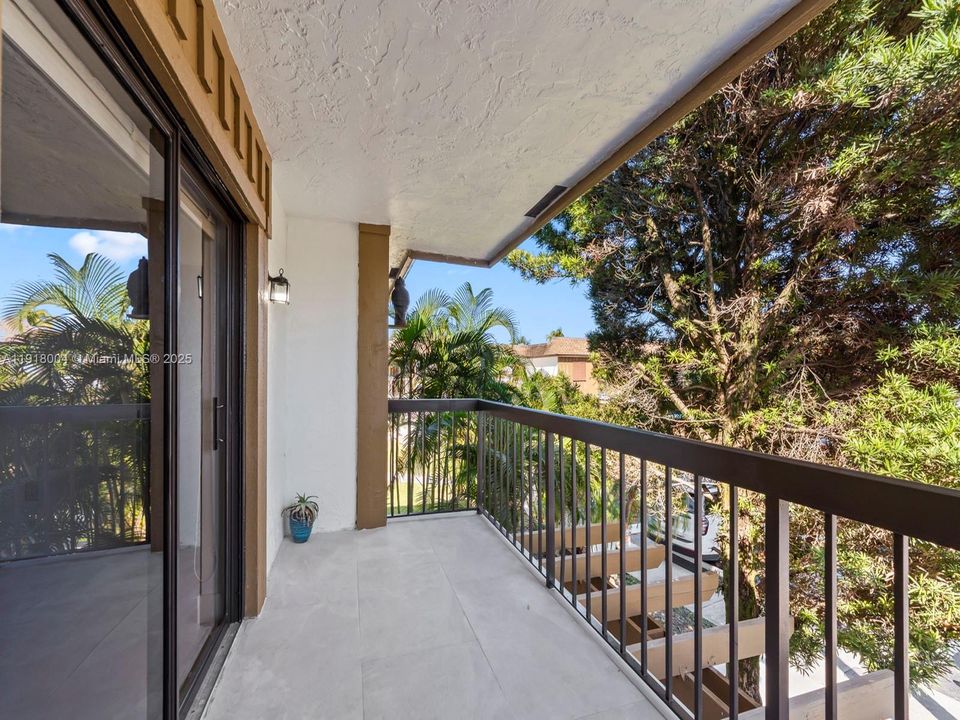 En Venta: $495,000 (3 camas, 2 baños, 1590 Pies cuadrados)