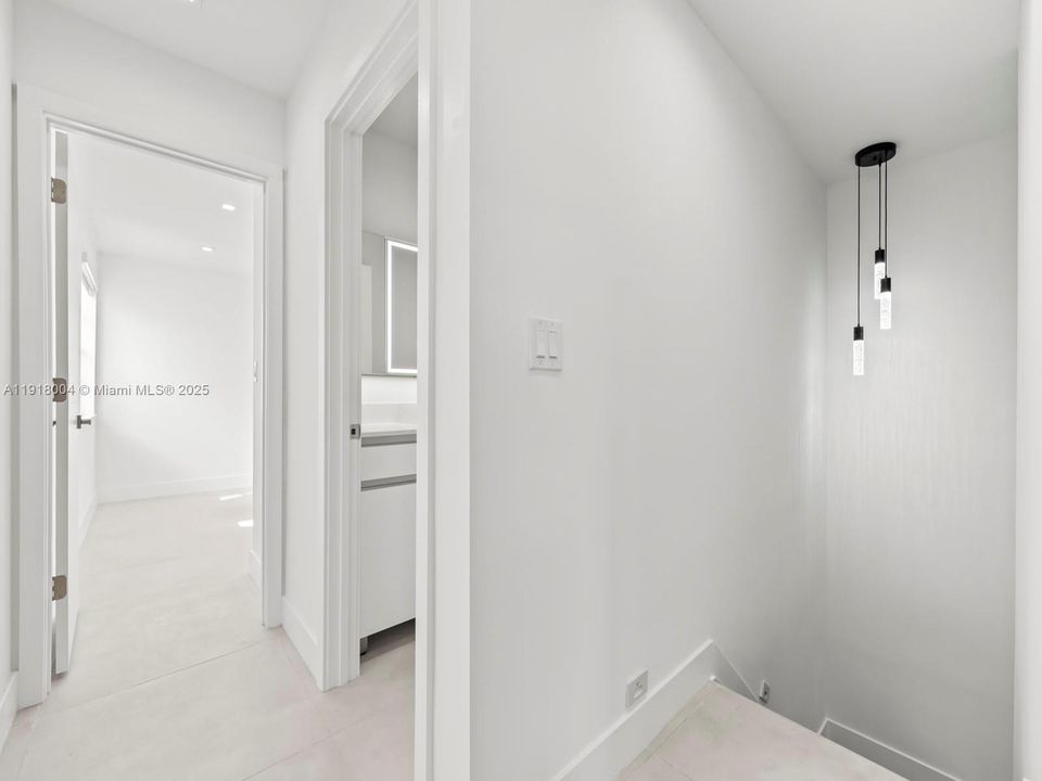 En Venta: $495,000 (3 camas, 2 baños, 1590 Pies cuadrados)