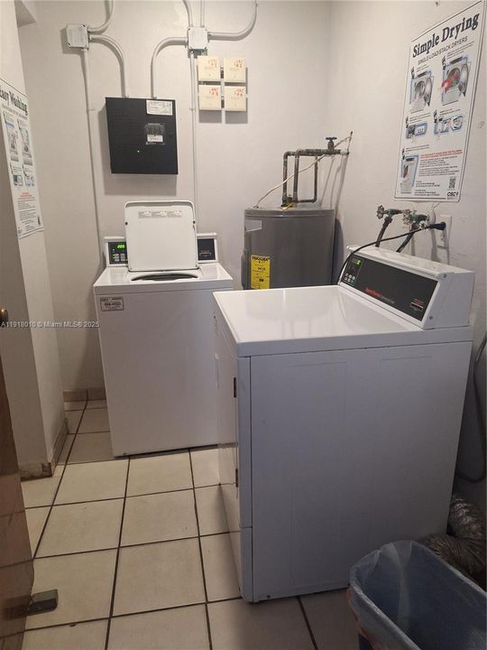 合同活跃: $1,800 (1 贝兹, 1 浴室, 690 平方英尺)