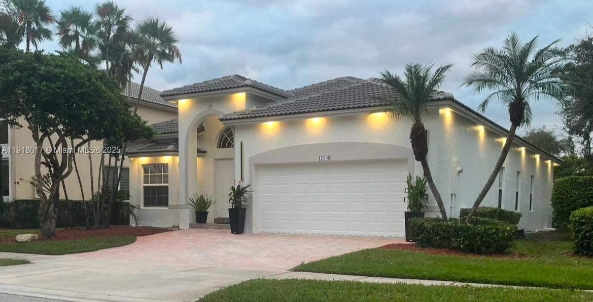 For Rent: $4,300 (3 beds, 2 baths, 2076 Square Feet)