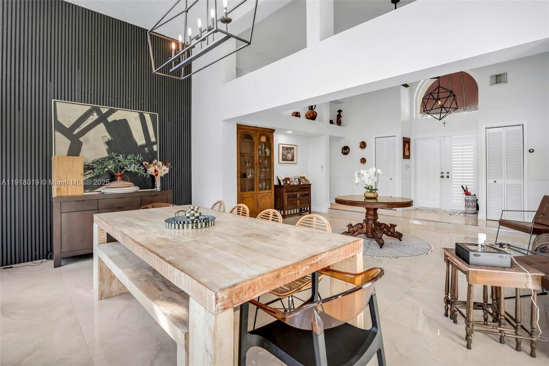 待售: $950,000 (4 贝兹, 3 浴室, 2109 平方英尺)