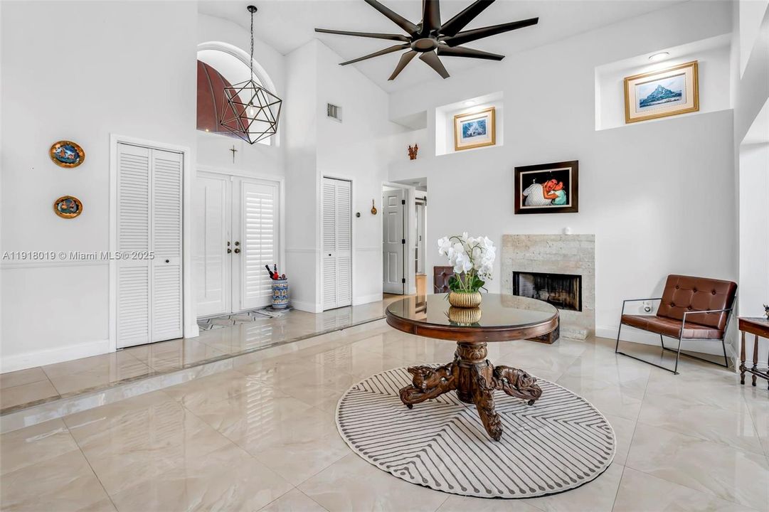 待售: $950,000 (4 贝兹, 3 浴室, 2109 平方英尺)