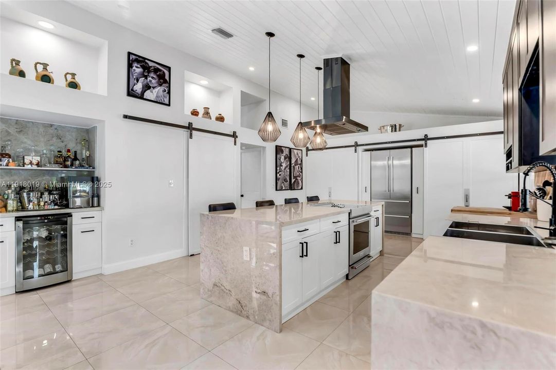 待售: $950,000 (4 贝兹, 3 浴室, 2109 平方英尺)