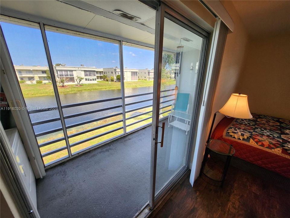 На продажу: $79,000 (1 спален, 1 ванн, 720 Квадратных фут)