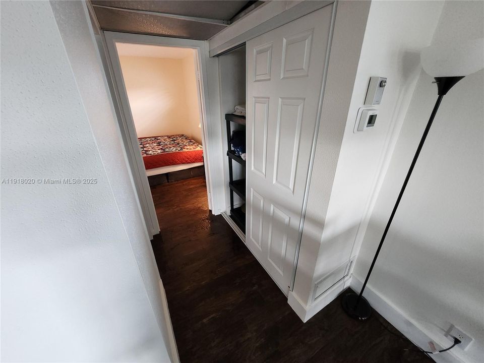 На продажу: $79,000 (1 спален, 1 ванн, 720 Квадратных фут)