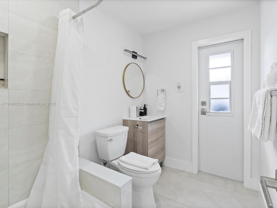 待售: $624,900 (0 贝兹, 0 浴室, 1359 平方英尺)