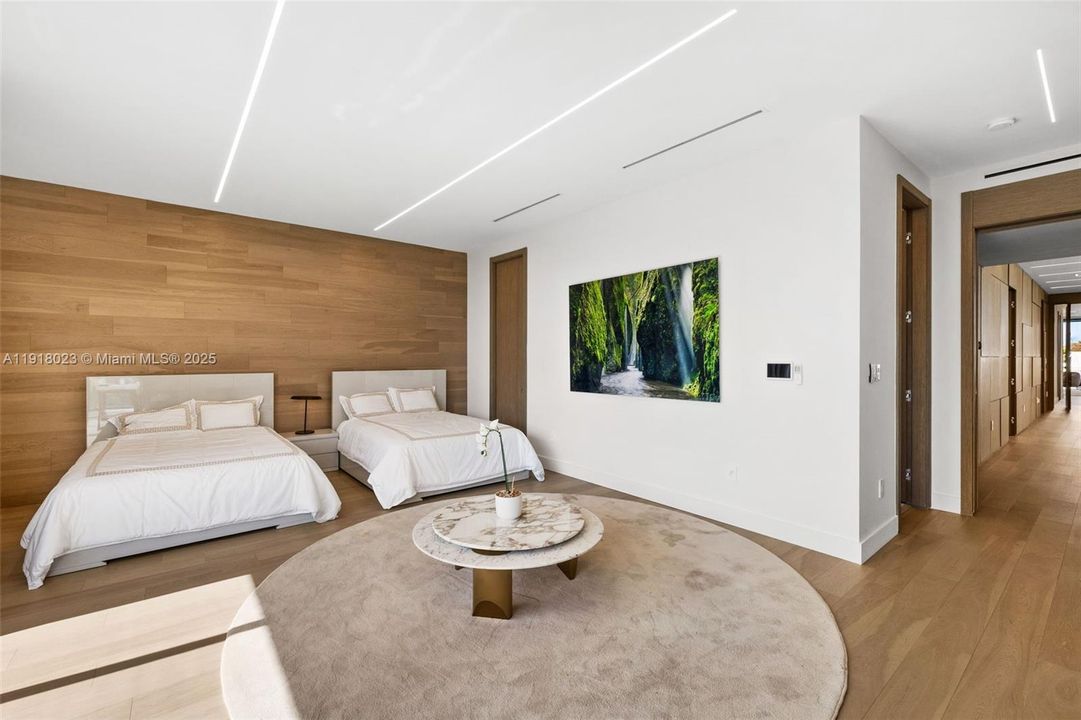 En Venta: $9,990,000 (5 camas, 5 baños, 5661 Pies cuadrados)