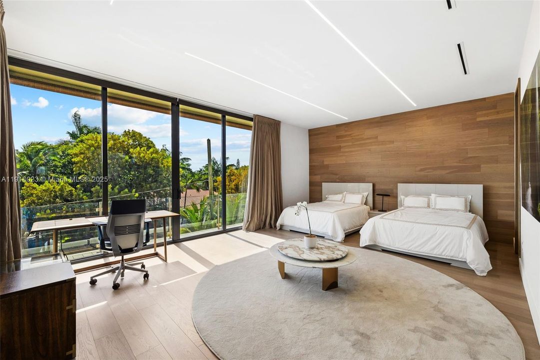 En Venta: $9,990,000 (5 camas, 5 baños, 5661 Pies cuadrados)