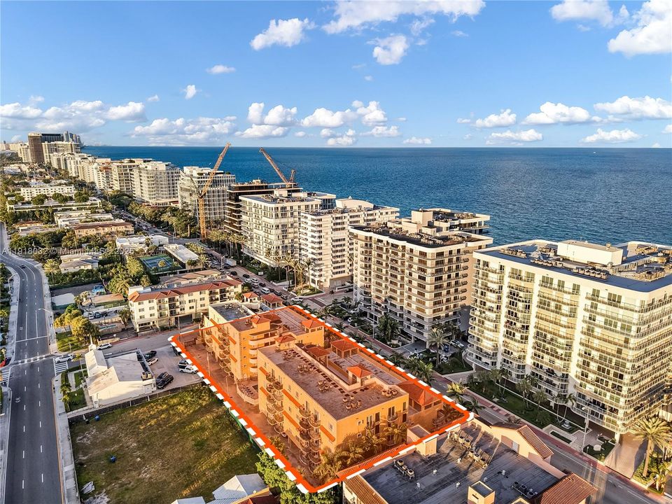 For Sale: $399,900 (1 beds, 1 baths, 730 Square Feet)