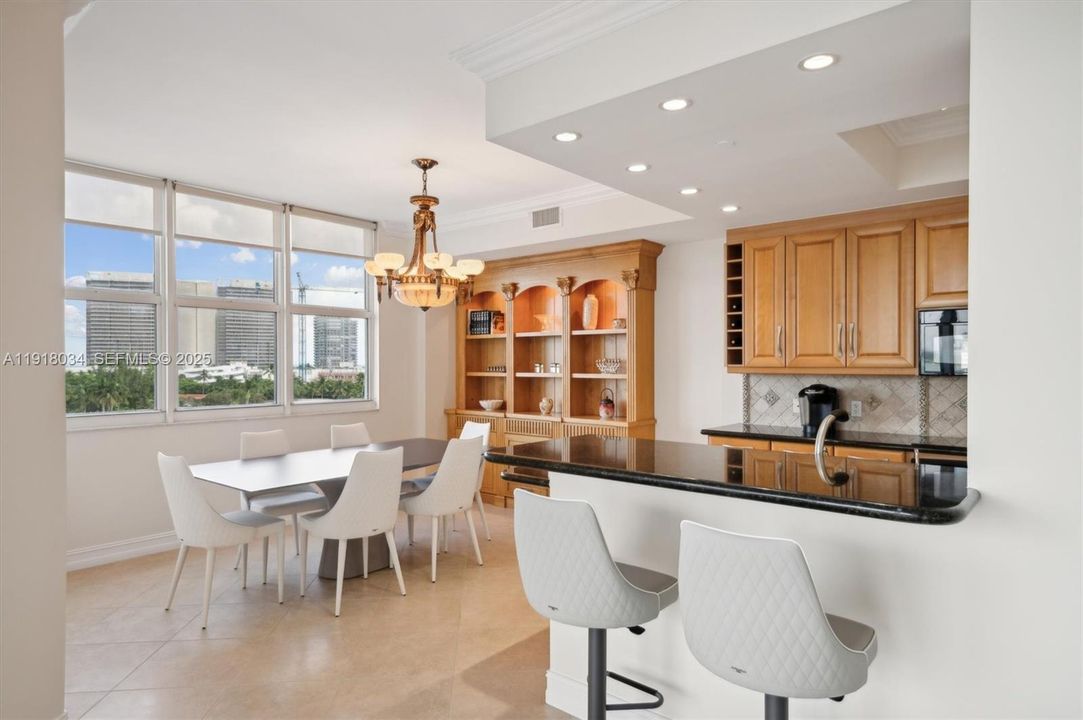 For Sale: $1,295,000 (2 beds, 2 baths, 1833 Square Feet)
