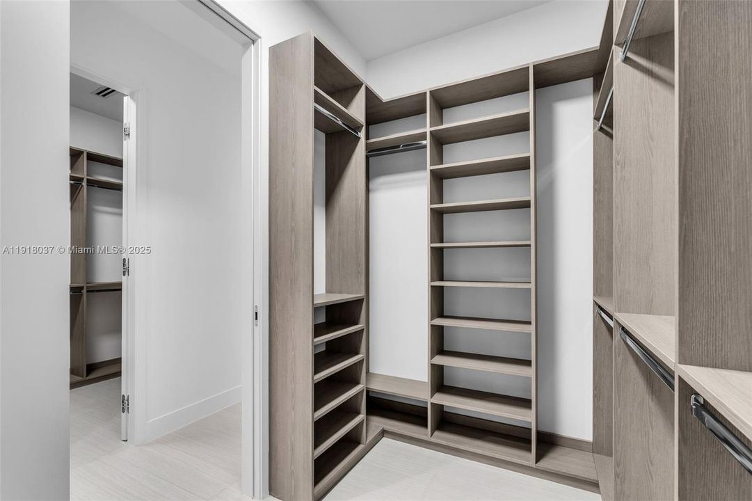 На продажу: $1,649,900 (5 спален, 4 ванн, 3226 Квадратных фут)