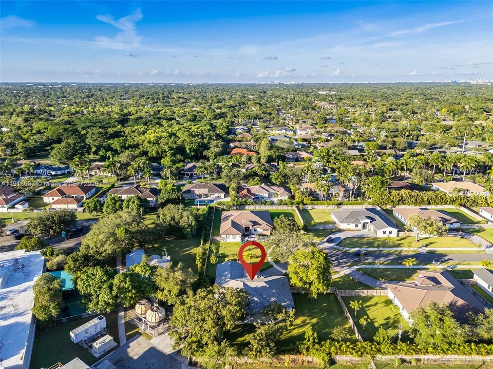 На продажу: $1,649,900 (5 спален, 4 ванн, 3226 Квадратных фут)