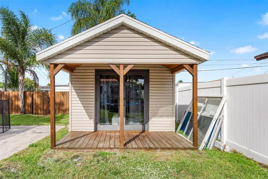 待售: $569,000 (3 贝兹, 2 浴室, 898 平方英尺)