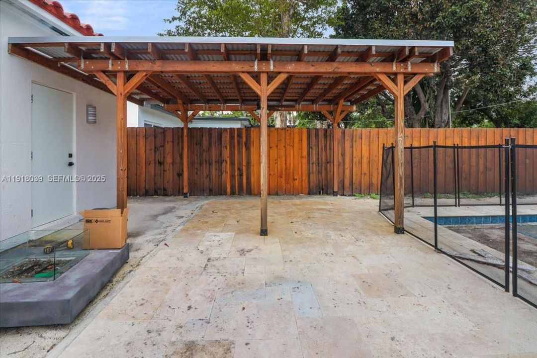 待售: $569,000 (3 贝兹, 2 浴室, 898 平方英尺)