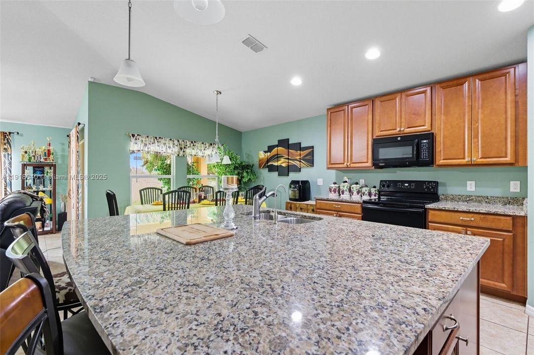 En Venta: $539,000 (4 camas, 2 baños, 0 Pies cuadrados)