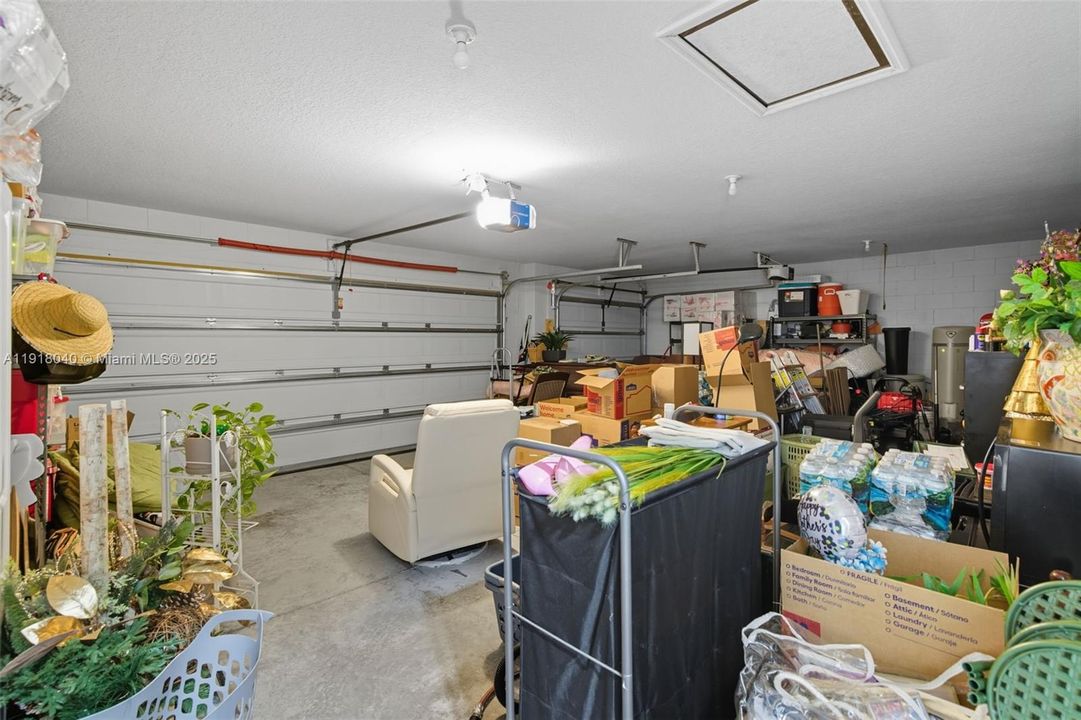 En Venta: $539,000 (4 camas, 2 baños, 0 Pies cuadrados)