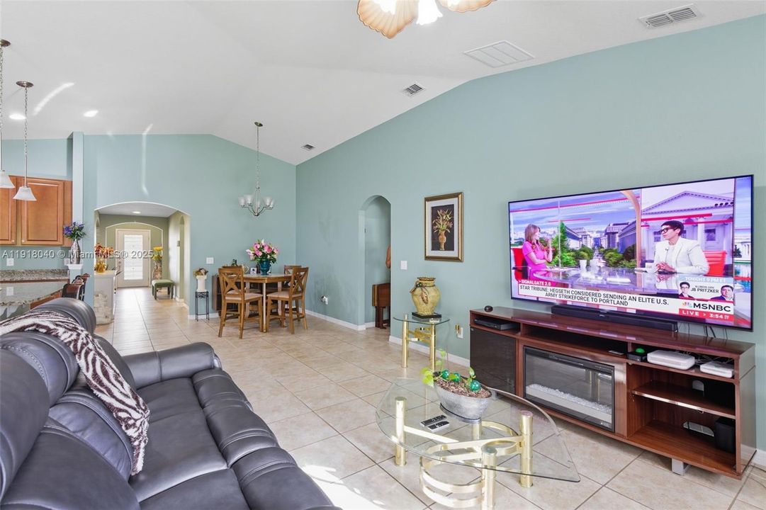 En Venta: $539,000 (4 camas, 2 baños, 0 Pies cuadrados)