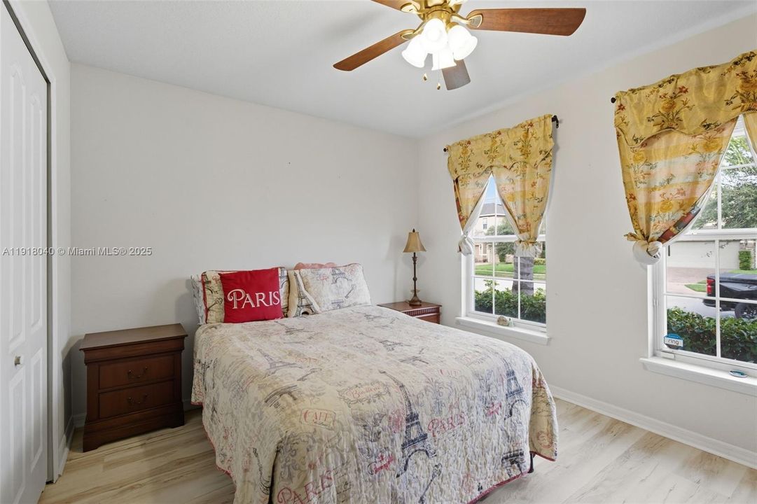 En Venta: $539,000 (4 camas, 2 baños, 0 Pies cuadrados)