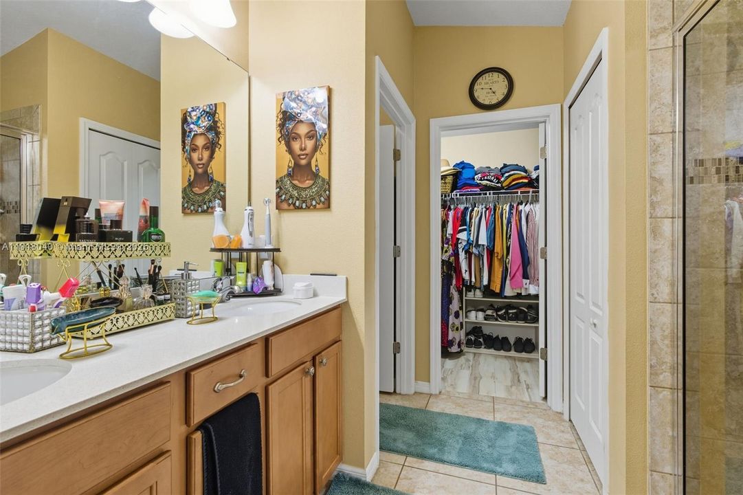 En Venta: $539,000 (4 camas, 2 baños, 0 Pies cuadrados)