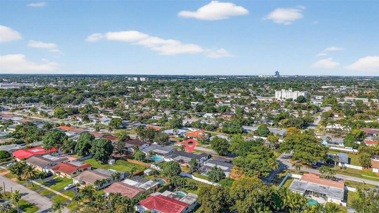 For Sale: $975,000 (3 beds, 3 baths, 1864 Square Feet)