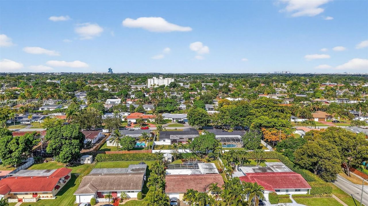 For Sale: $975,000 (3 beds, 3 baths, 1864 Square Feet)