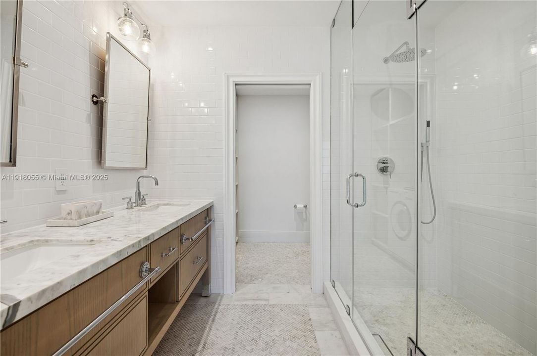 For Rent: $12,000 (2 beds, 2 baths, 1310 Square Feet)