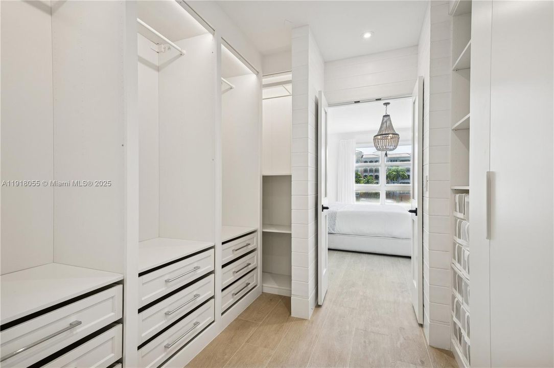 For Rent: $12,000 (2 beds, 2 baths, 1310 Square Feet)