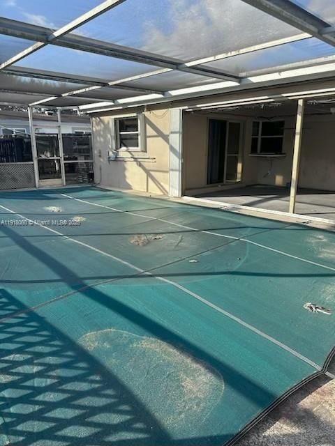 Active With Contract: $461,000 (3 beds, 2 baths, 1596 Square Feet)