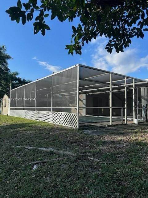 Active With Contract: $461,000 (3 beds, 2 baths, 1596 Square Feet)