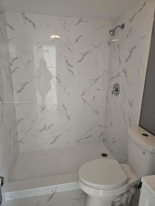 出租: $2,195 (2 贝兹, 2 浴室, 965 平方英尺)