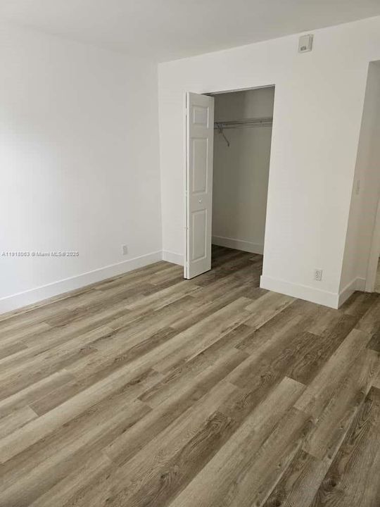 出租: $2,195 (2 贝兹, 2 浴室, 965 平方英尺)