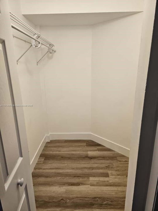 出租: $2,195 (2 贝兹, 2 浴室, 965 平方英尺)